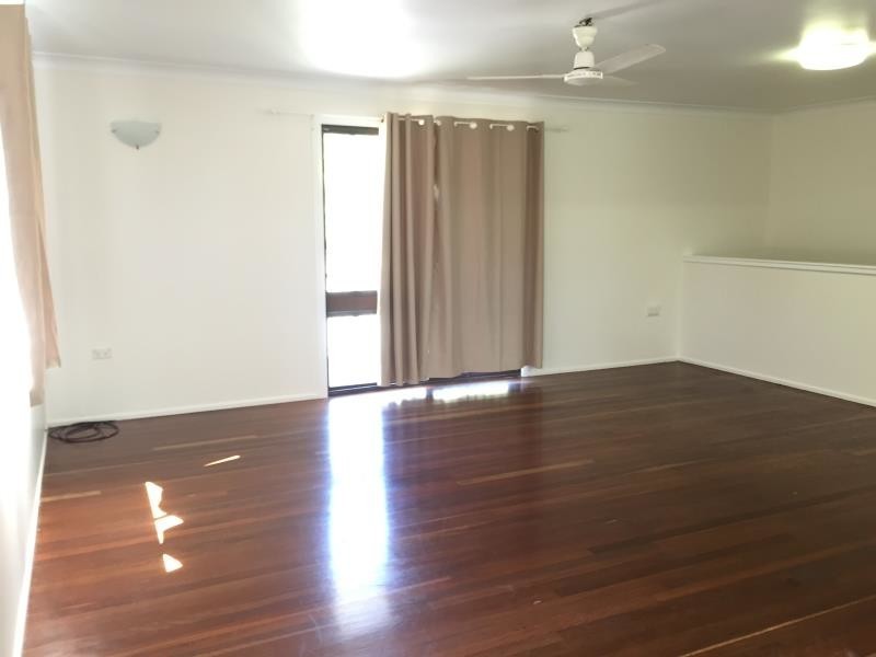 7 Crick Street, Kawana QLD 4701